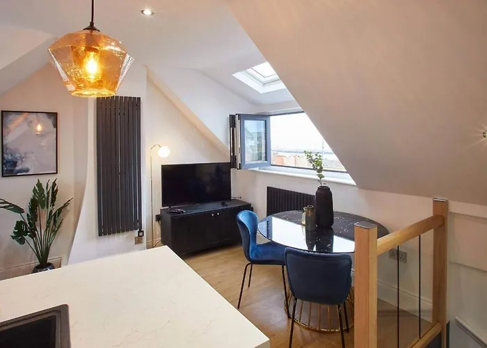 Host & Stay - Burns Yard Apartment